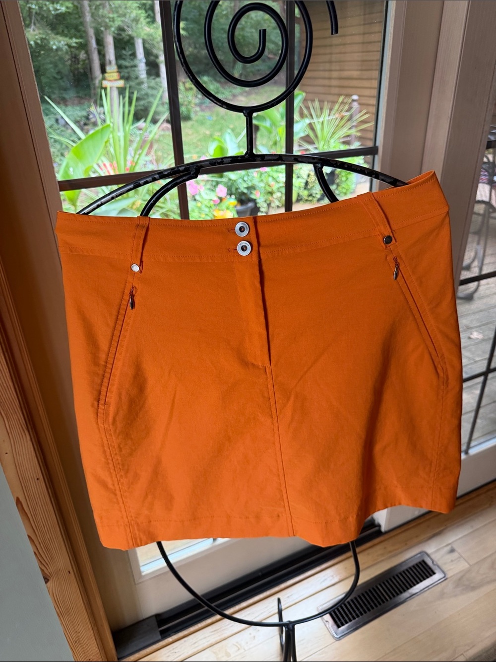 Galvin Green Orange Performance Golf Skort VENTIL8 PLUS Size 38 (6-8) RARE color
